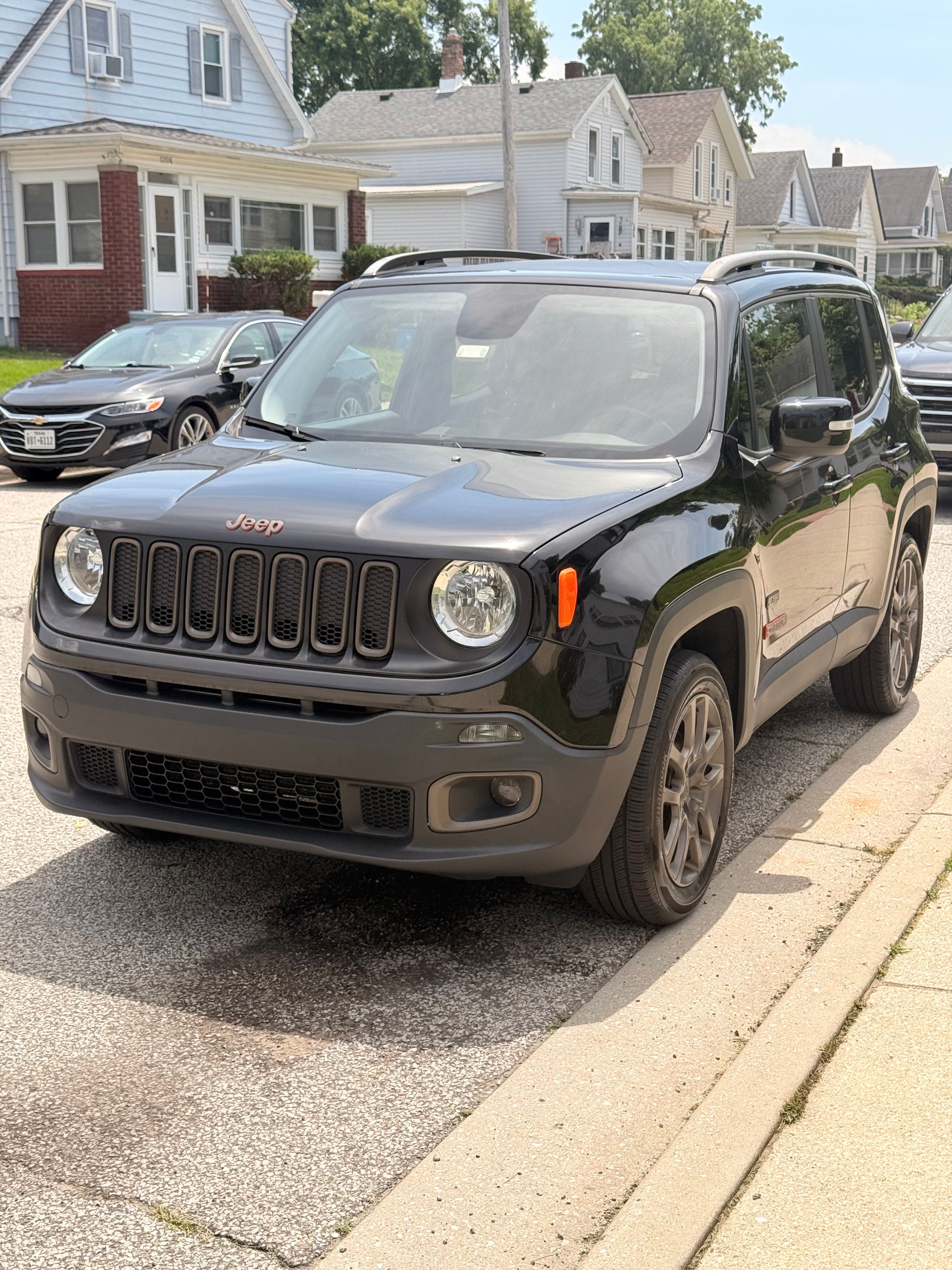 Used 2016 Jeep Renegade 75th Anniversary AWD/4WD image 2