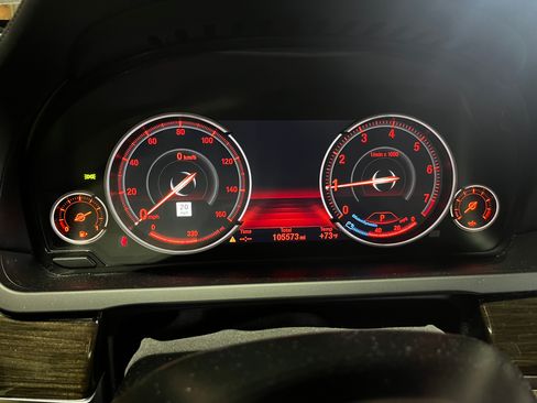 Used 2014 BMW 740Li image 9