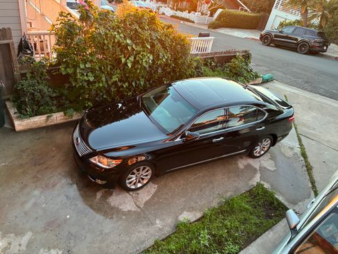 Used 2011 Lexus LS 460 L image 8