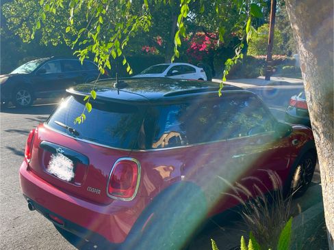 Used 2016 MINI Cooper 2-Door Hardtop image 2