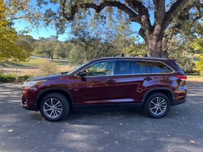 Used 2019 Toyota Highlander XLE