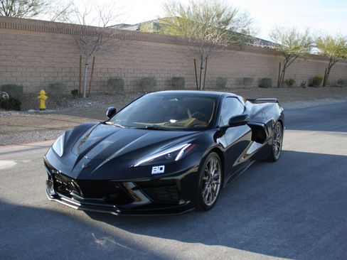 Used 2024 Chevrolet Corvette Stingray Premium Conv w/ Z51 Performance Package image 5