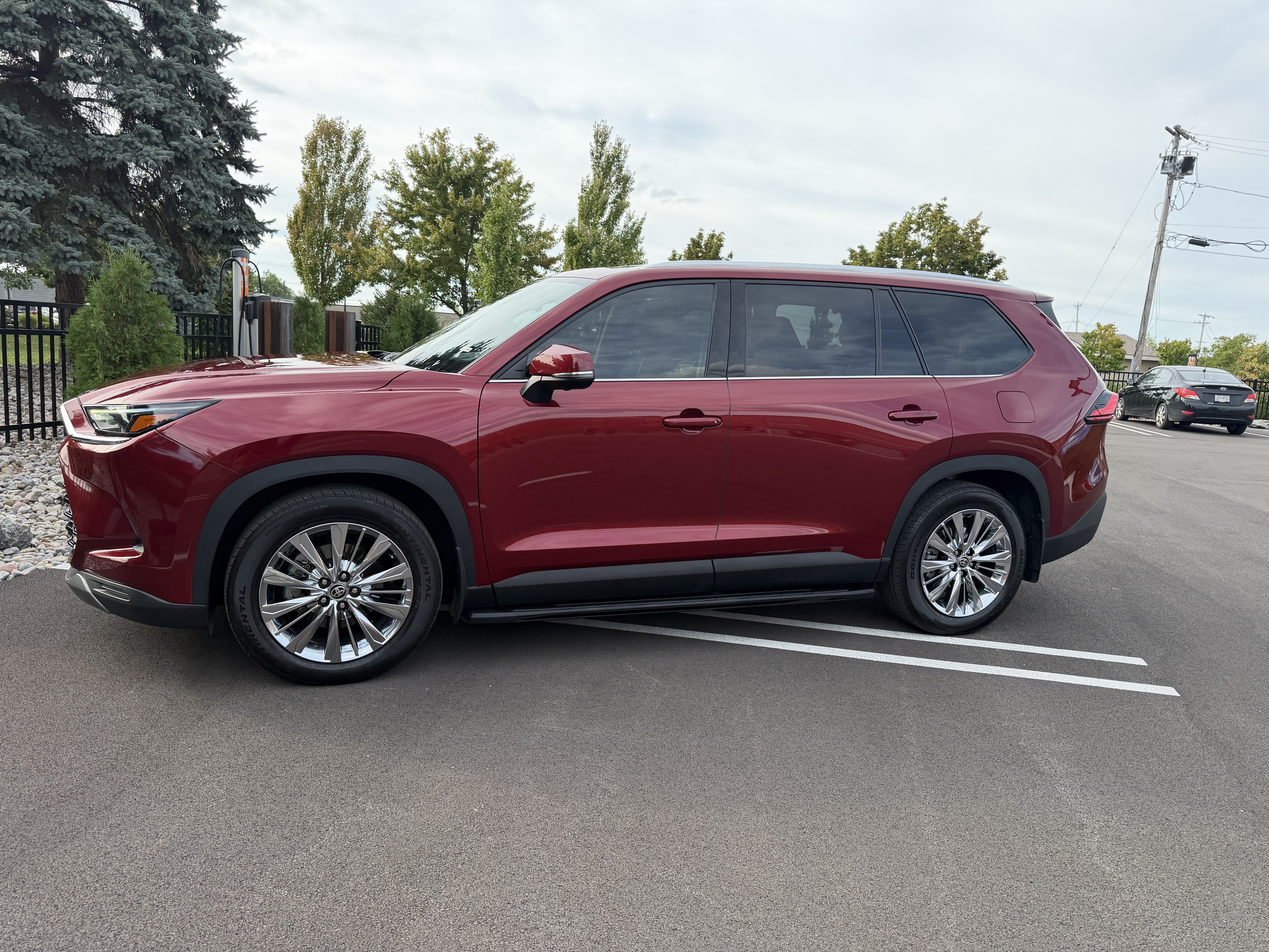 Used 2024 Toyota Grand Highlander AWD image 30