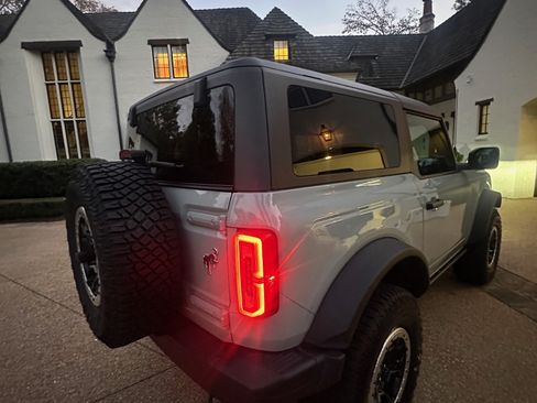 Used 2022 Ford Bronco Badlands image 11