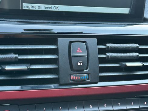 Used 2012 BMW 335i Sedan image 18