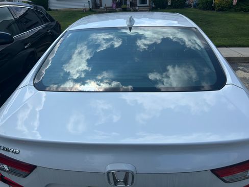 Used 2018 Honda Accord EX-L image 2