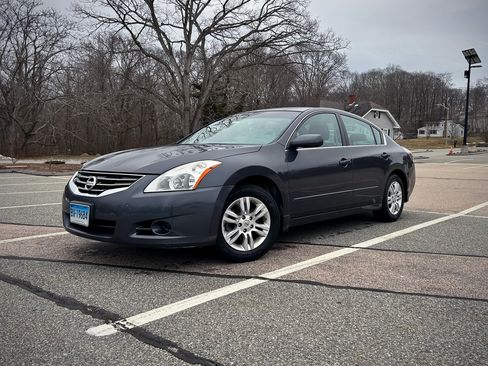 Used 2012 Nissan Altima 2.5 S w/ Convenience Pkg image 1
