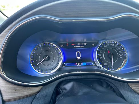 Used 2015 Chrysler 200 C w/ Navigation & Sound Group I image 8