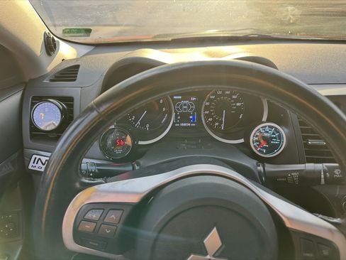 Used 2010 Mitsubishi Lancer Evolution GSR image 14