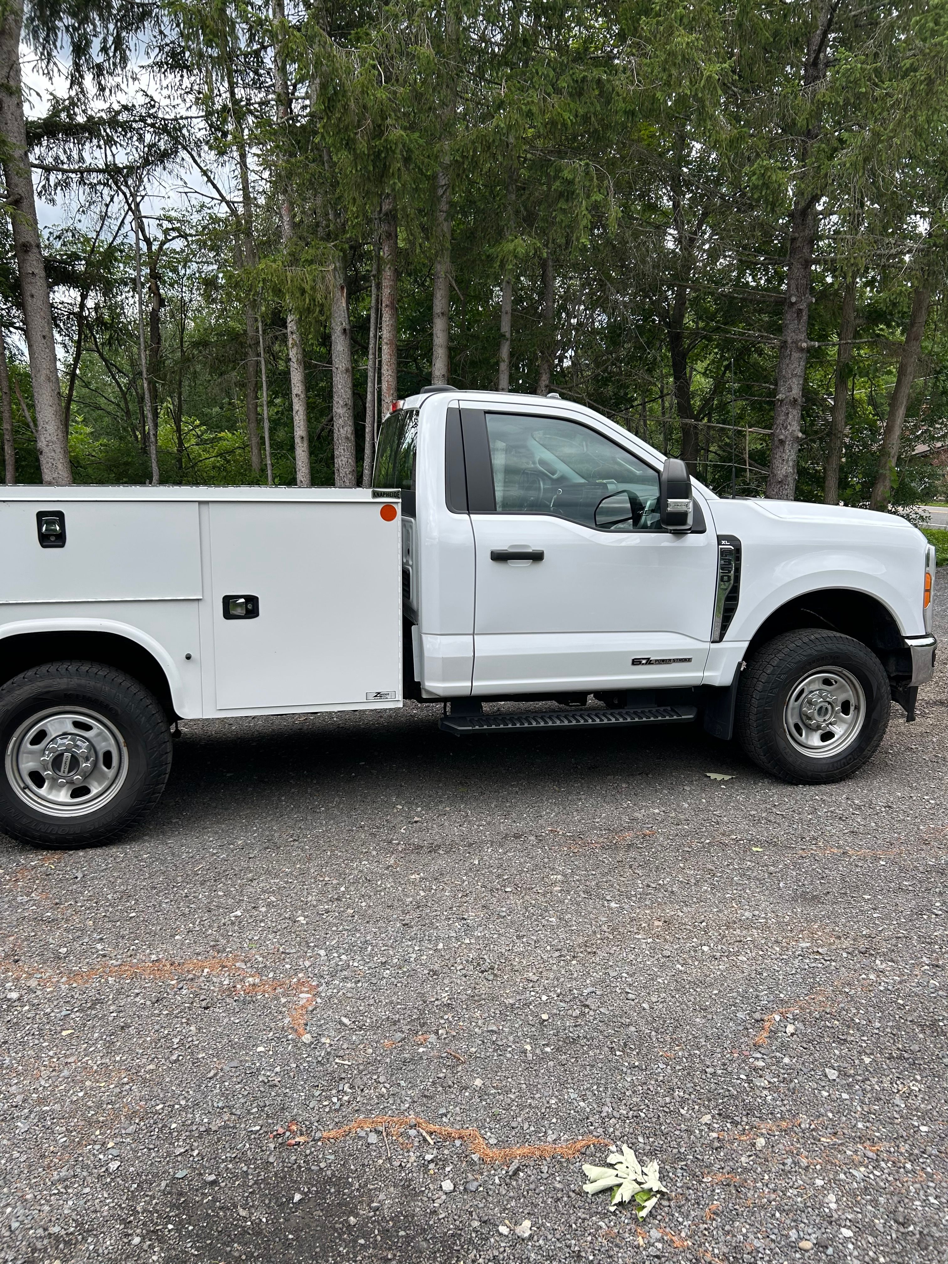 Used 2023 Ford F350 XL w/ Snow Plow Prep Package AWD/4WD image 5
