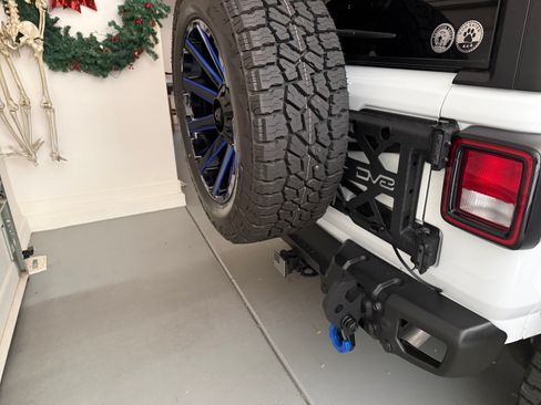 Used 2024 Jeep Wrangler Unlimited AWD/4WD image 5