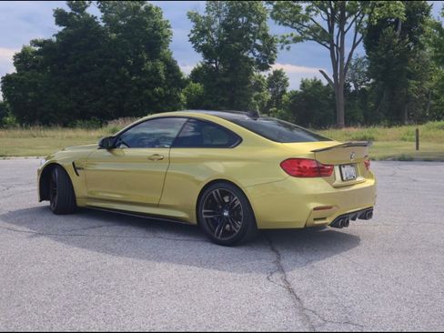 Used 2015 BMW M4 Coupe RWD image 4
