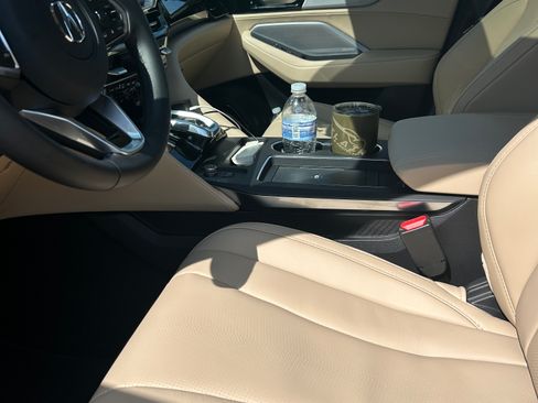 Used 2026 Acura MDX SH-AWD w/ Technology Package image 9