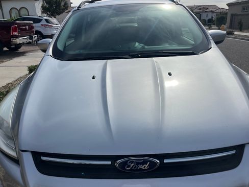 Used 2016 Ford Escape SE w/ Equipment Group 201A image 4