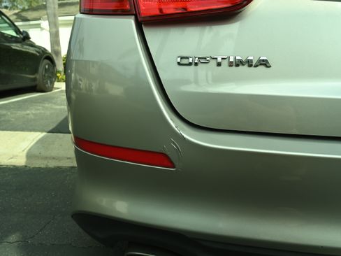 Used 2014 Kia Optima LX image 18