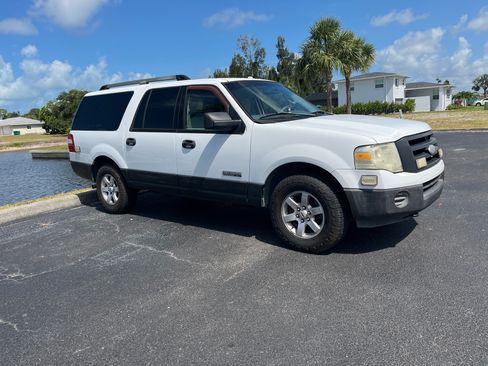 Used 2007 Ford Expedition EL XLT AWD/4WD image 1