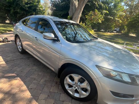 Used 2010 Honda Crosstour EX-L image 4