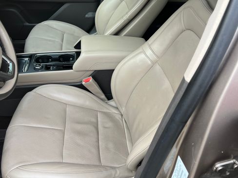 Used 2020 Lincoln Corsair Reserve w/ Equipment Group 201A image 13