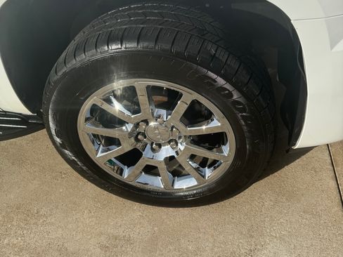 Used 2007 GMC Yukon SLT w/ SLT Preferred Equipment Group image 14