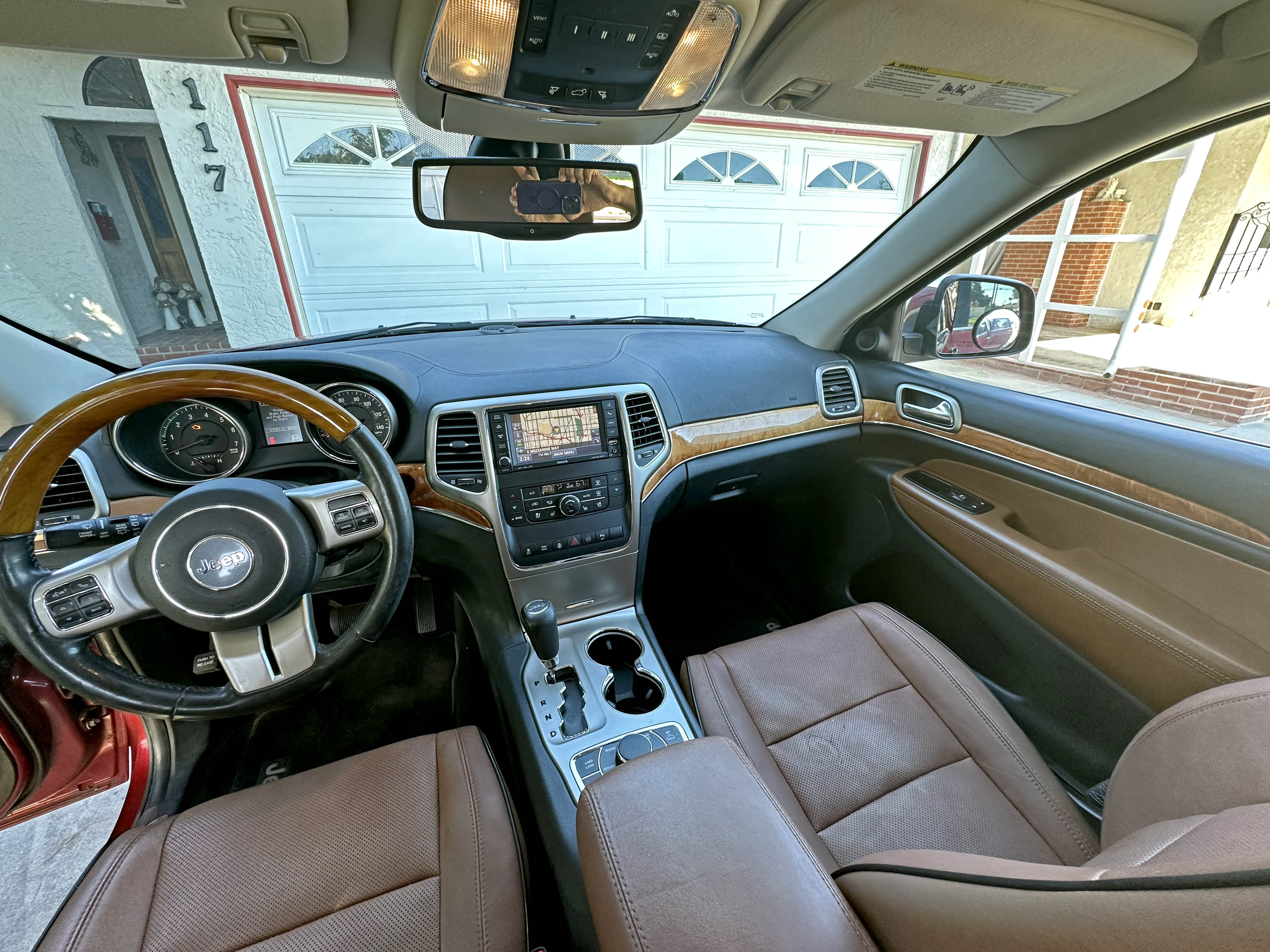 Used 2011 Jeep Grand Cherokee Overland AWD/4WD image 21