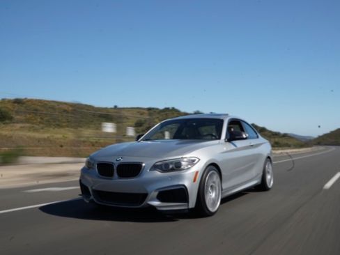 Used 2017 BMW M240i Coupe RWD image 1