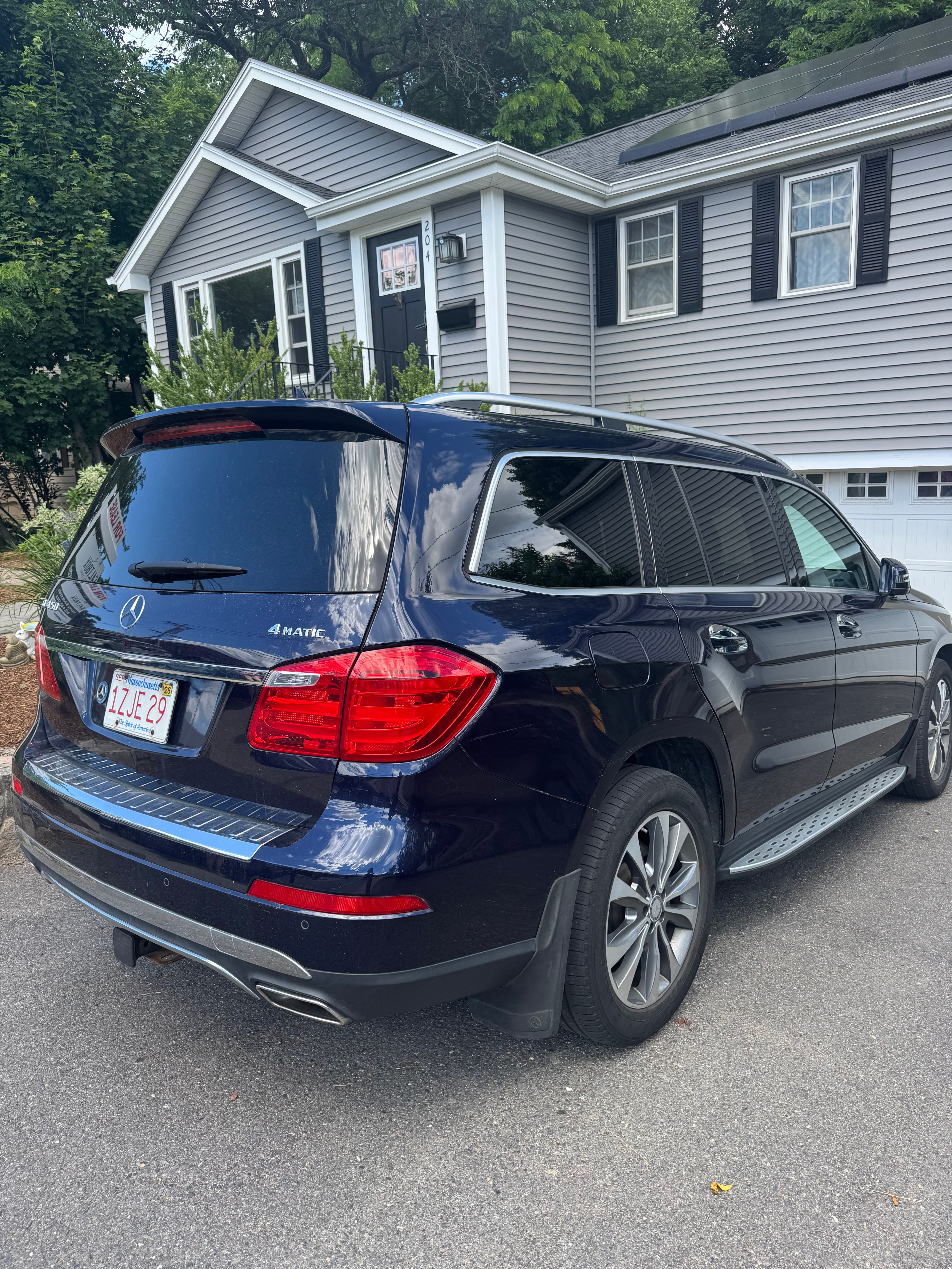 Used 2015 Mercedes-Benz GL 450 4MATIC image 2