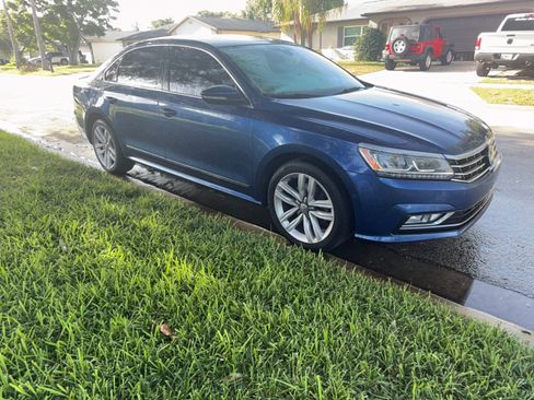 Used 2016 Volkswagen Passat 1.8T SEL Premium FWD image 5