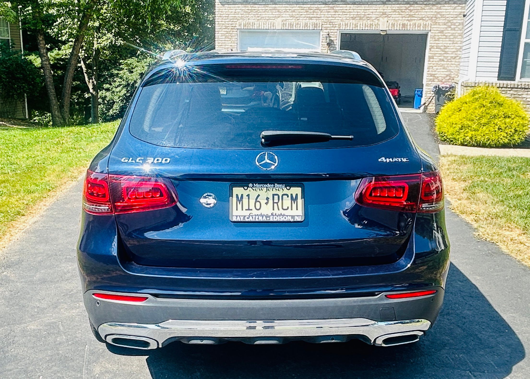 Used 2022 Mercedes-Benz GLC 300 4MATIC image 4