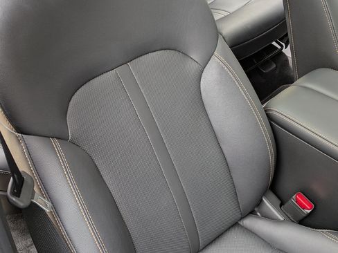 Used 2024 MAZDA CX-90 Plug-In Hybrid w/ Premium Pkg image 16