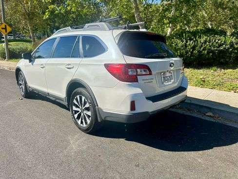 Used 2015 Subaru Outback 2.5i Limited image 6