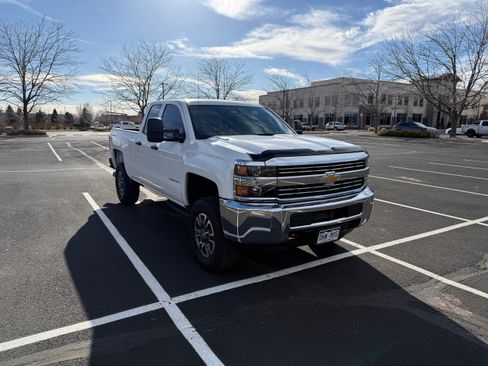 Used 2015 Chevrolet Silverado 2500 W/T image 2