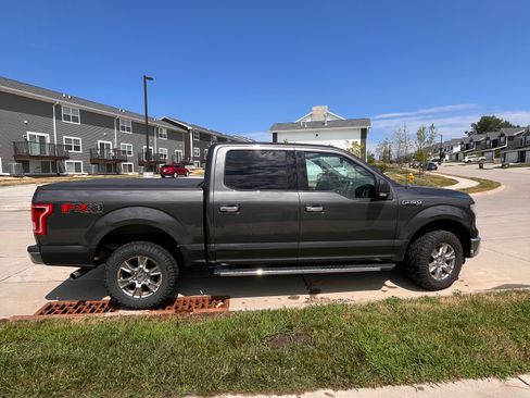 Used 2015 Ford F150 XLT w/ Equipment Group 302A Luxury AWD/4WD image 5