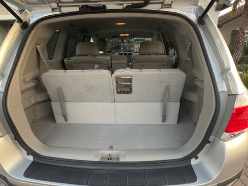 Used 2013 Toyota Highlander Plus image 19