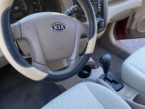 Used 2008 Kia Sportage LX image 11