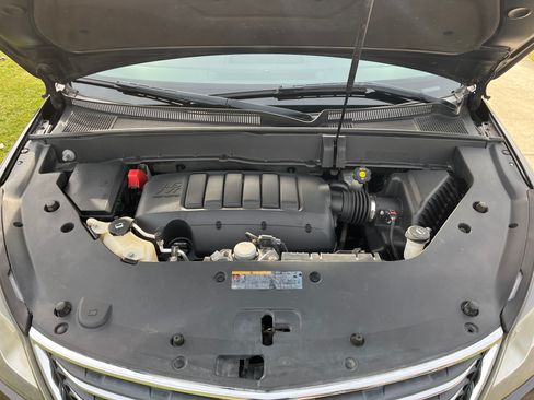 Used 2013 Chevrolet Traverse LTZ w/ LPO, 'HIT The Road' Package image 6