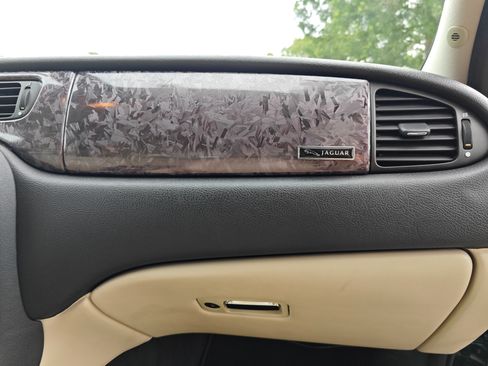 Used 2004 Jaguar S-TYPE R image 30