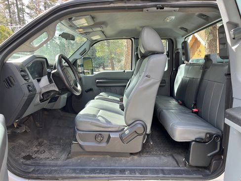 Used 2014 Ford F250 XL image 11