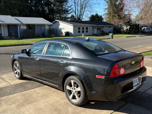 Used 2012 Chevrolet Malibu LT w/ Power Convenience Package image 9