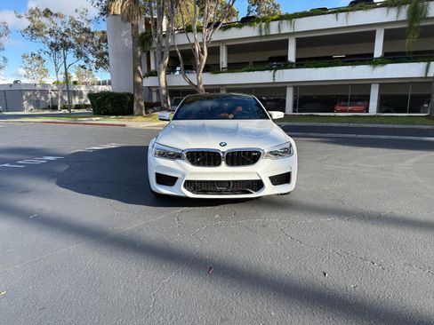 Used 2018 BMW M5 AWD/4WD image 5
