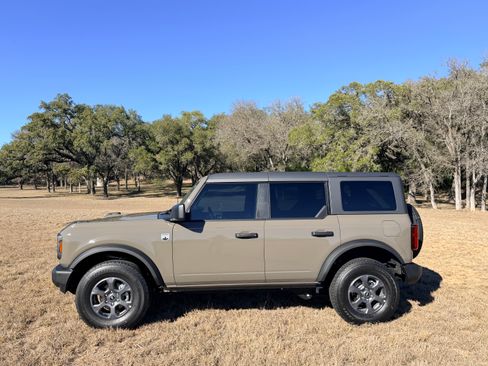 Used 2025 Ford Bronco Big Bend image 6