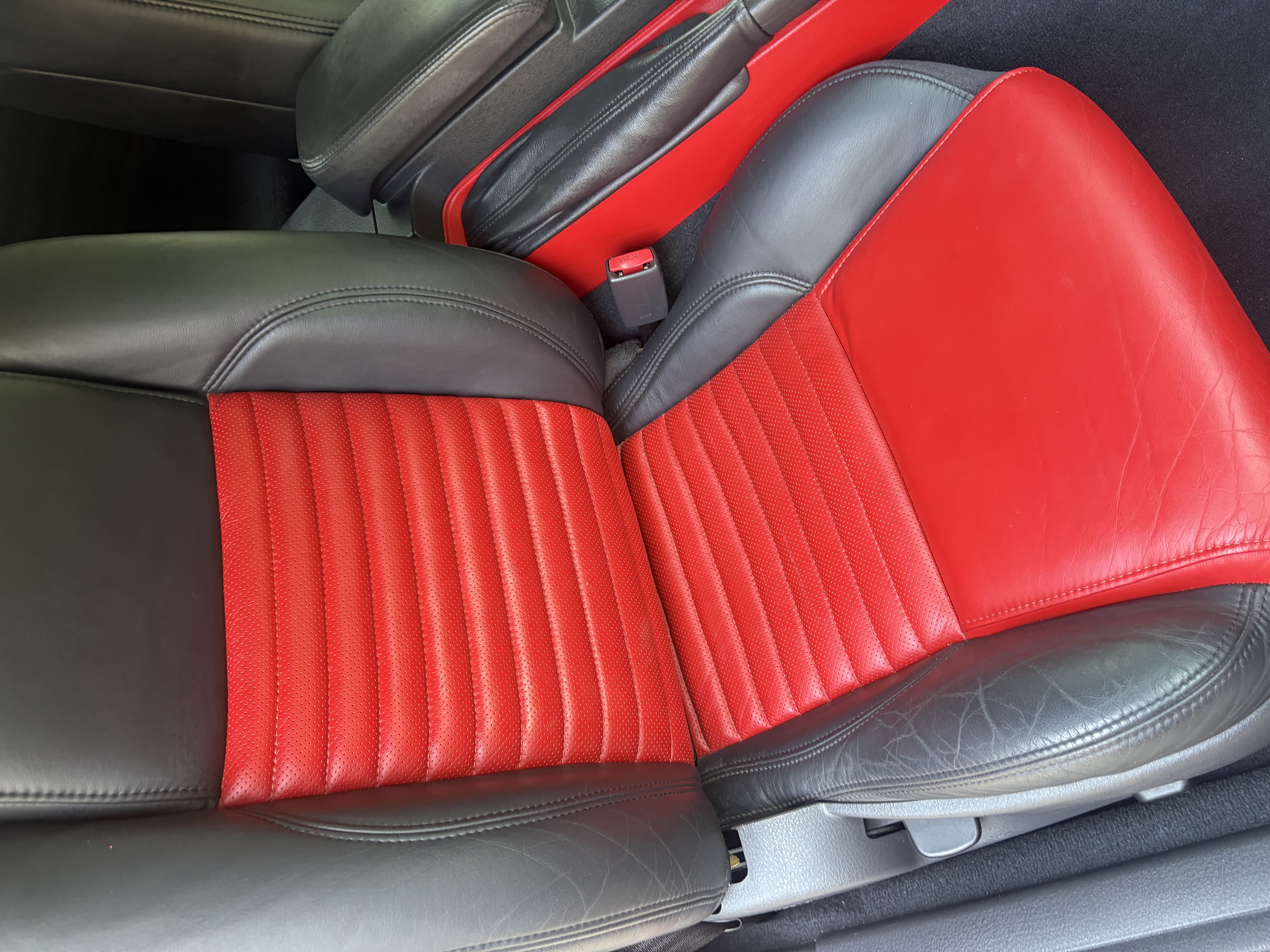 Used 2002 Ford Thunderbird RWD image 14
