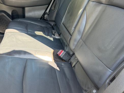 Used 2018 Subaru Outback 2.5i Limited AWD/4WD image 12