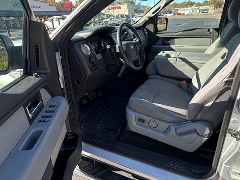 Used 2012 Ford F150 XLT w/ XLT Chrome Pkg image 9