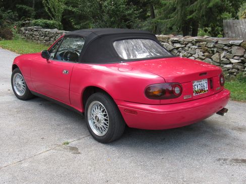 Used 1996 MAZDA MX-5 Miata image 4
