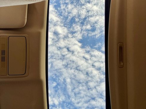 Used 2012 Honda Accord EX image 11