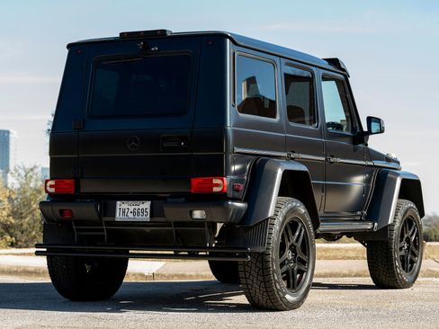 Used 2017 Mercedes-Benz G 550 Squared image 6