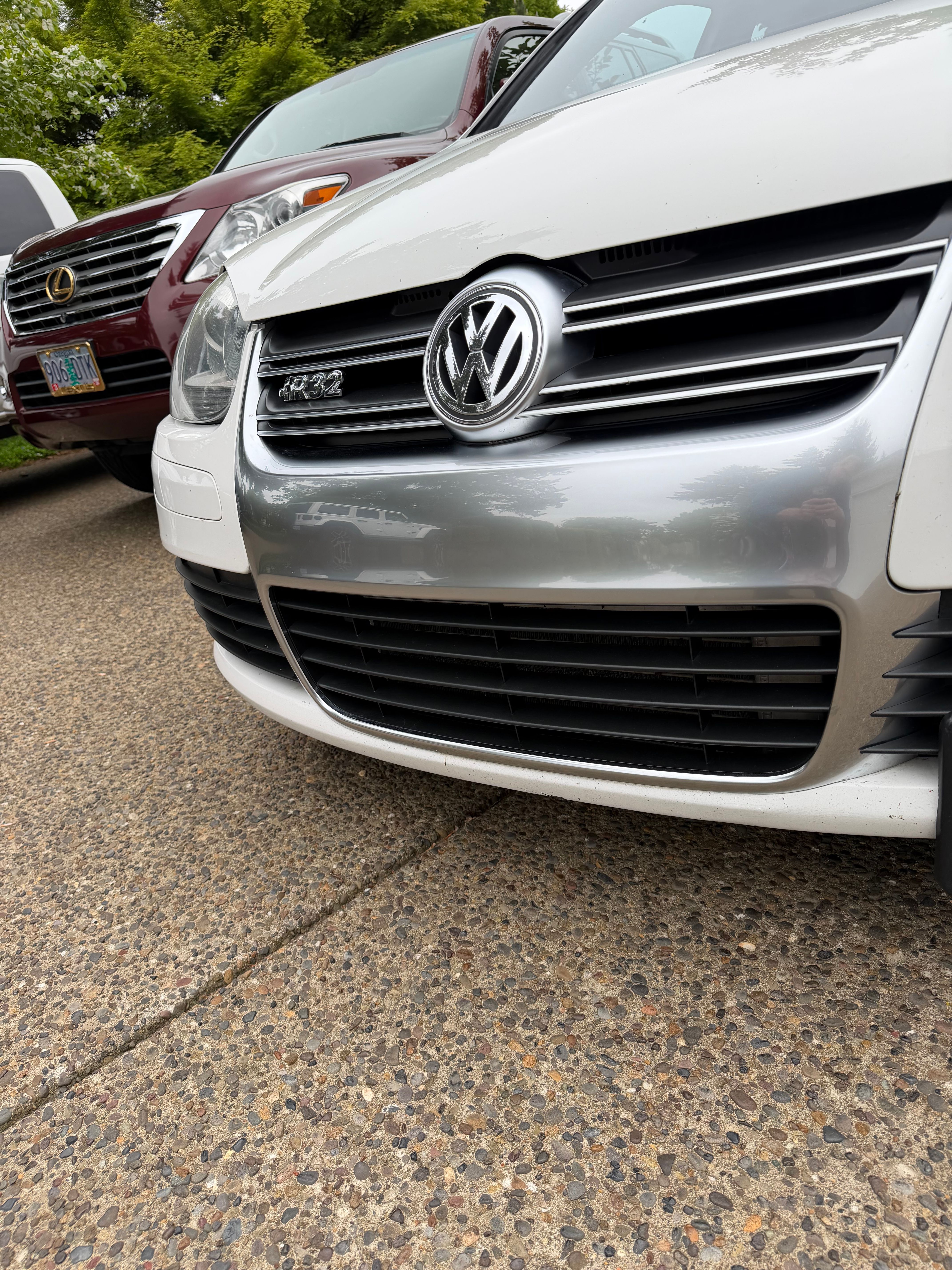 Used 2008 Volkswagen R32 AWD/4WD image 9