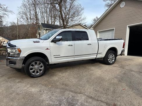 Used 2021 RAM 3500 Limited image 2