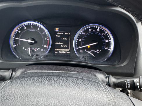 Used 2018 Toyota Highlander XLE image 13