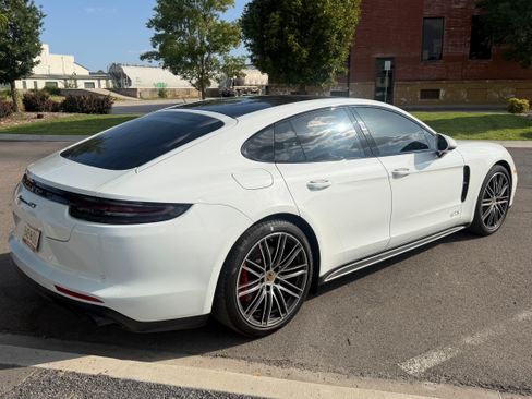 Used 2020 Porsche Panamera GTS AWD/4WD image 8